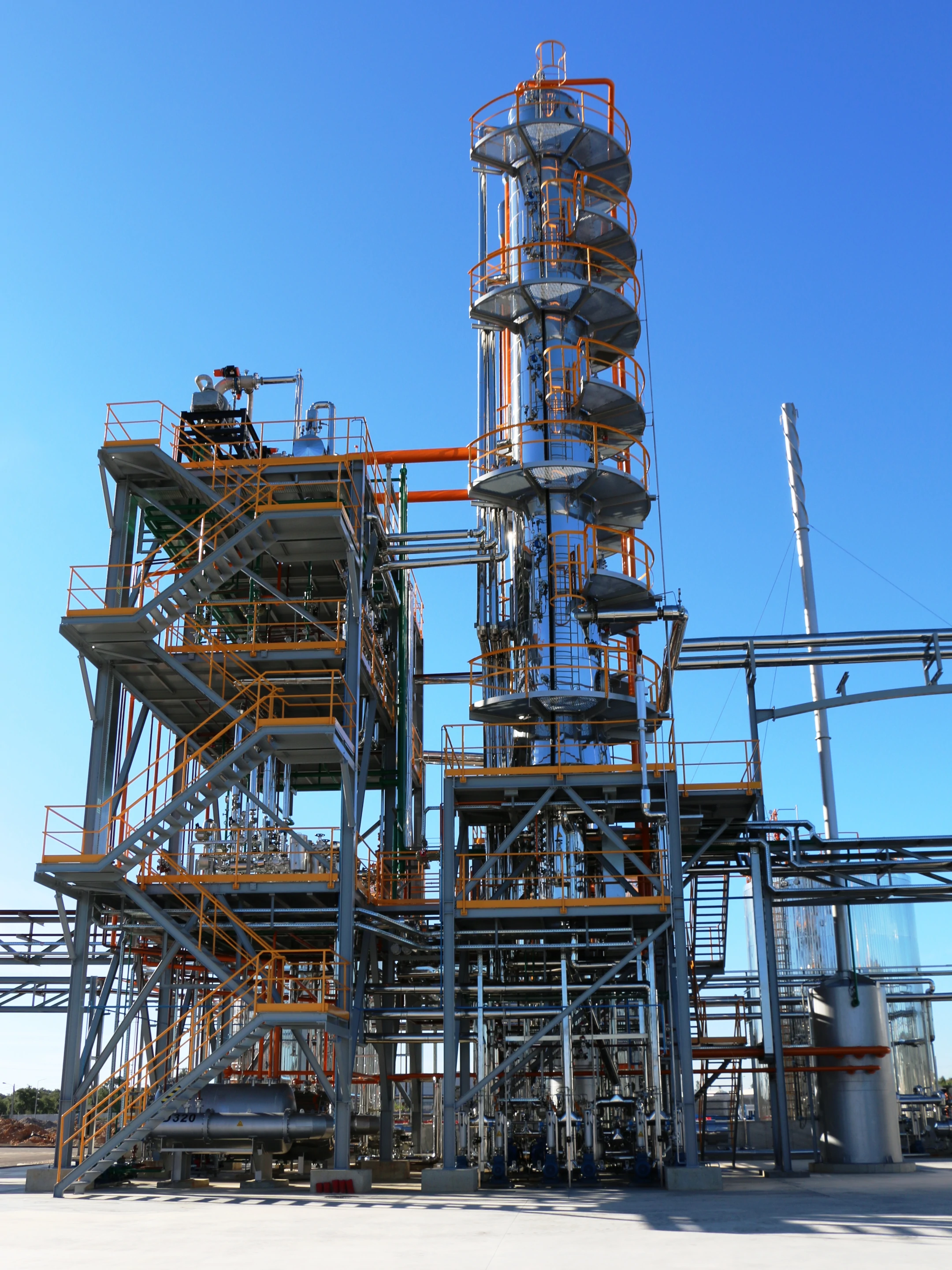 Unidade de produção/regeneração de óleos minerais - Indústria química